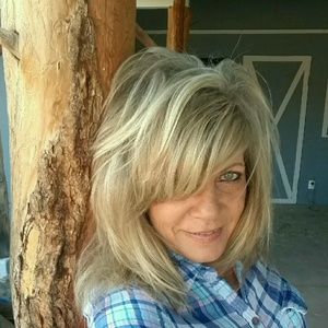 Meet your Posher, Denise